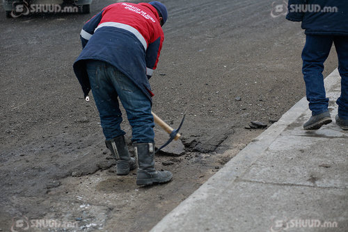 Бөмбөгөрийн уулзвараас баруун дөрвөн зам хүртэлх авто замыг хаана